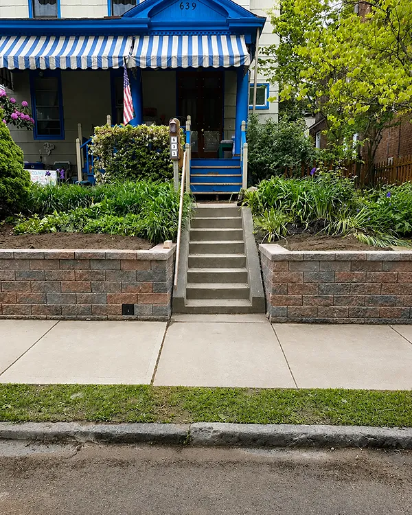 Before Versalok Retaining Wall — Maryland Ave